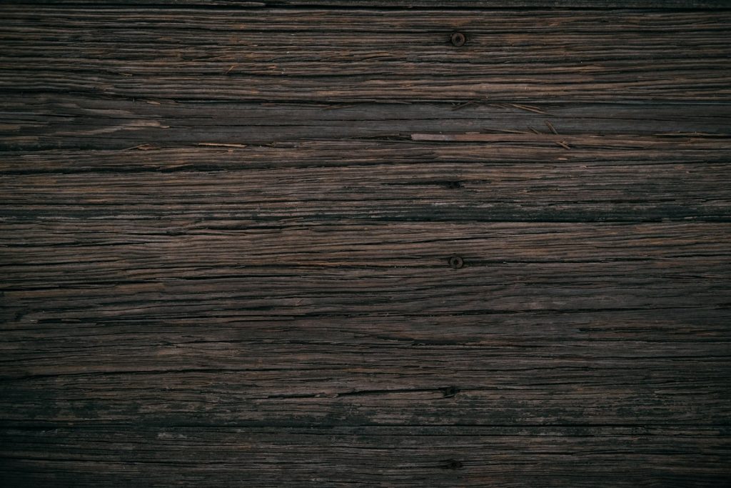 Plantation Teak vs Reclaimed Teak: A Buyer’s Comparison